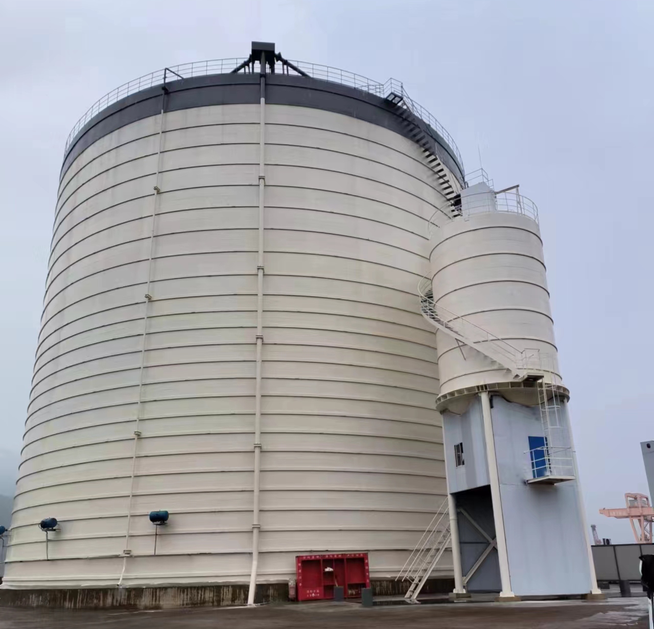 大石桥10万吨水泥钢板库